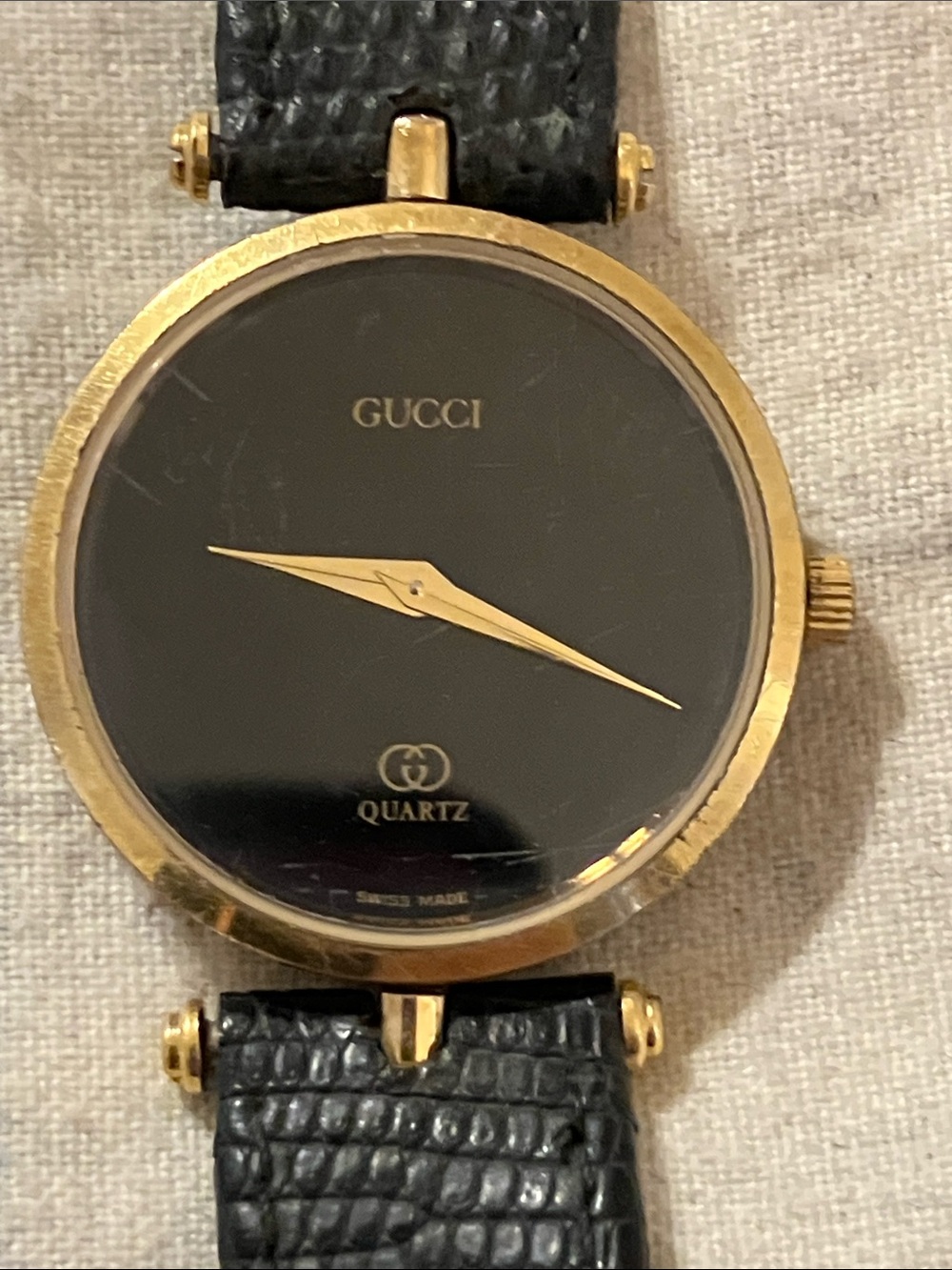 Gucci Black Dial Gold-Tone Men’s Leather Strap Watch - Picture 1 of 10